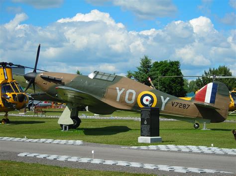 Hawker Hurricane Mark II Wingspan 12 14m Length 9 58m H Flickr