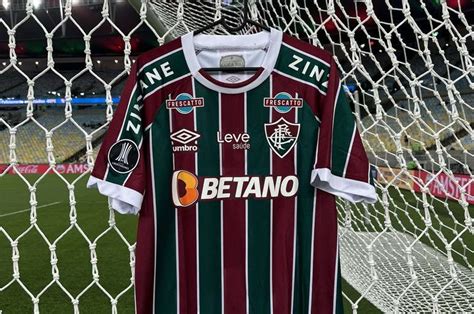 Fluminense Fecha Patroc Nio M Ster A Superbet