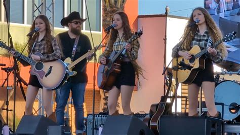 Gwynn Sisters I Want A Cowboy Live In Yuma Az Bbq And Brews Festival 2