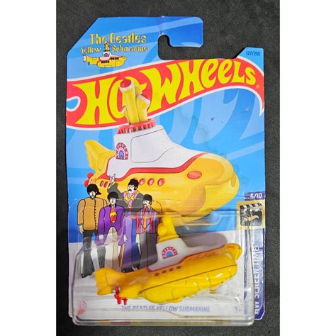 Hot Wheels 2022 Temático The Beatles Yellow Submarine Submarino Amarelo Série 2022 CARTELA