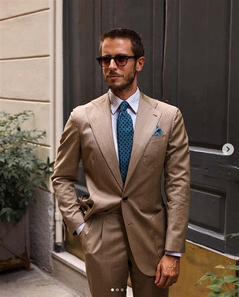 25 Men’s Wedding Outfit For A Classy Look – Davey James