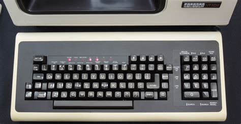 My Old Computers: DEC VT102 Terminal (1983)