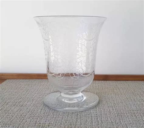 Vase En Cristal De Baccarat Mod Le Michel Ange Sign Au Tampon Eur