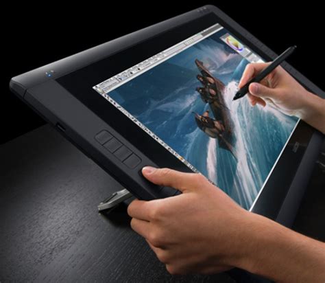 Wacom Europe Unveils Cintiq 22HD Touch Interactive Pen Display Digital