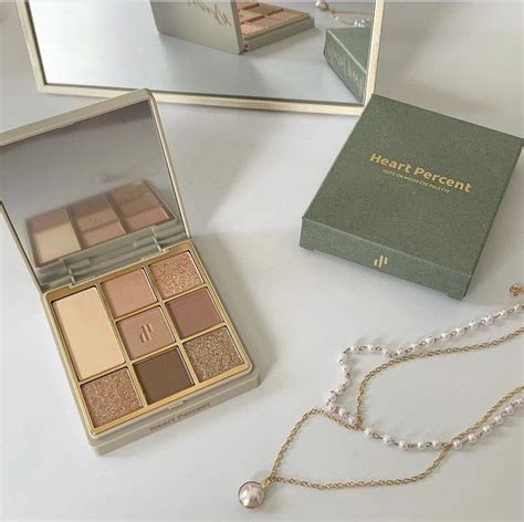 Épinglé sur °ʚ(*´꒳`*)ɞ° | Produit de maquillage, Maquillage, Beauté