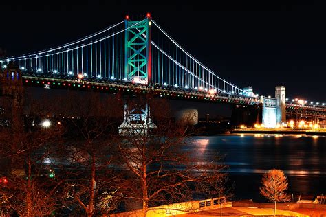 Ben. Franklin Bridge – Holiday Lighting | Harsha's Photo Blog