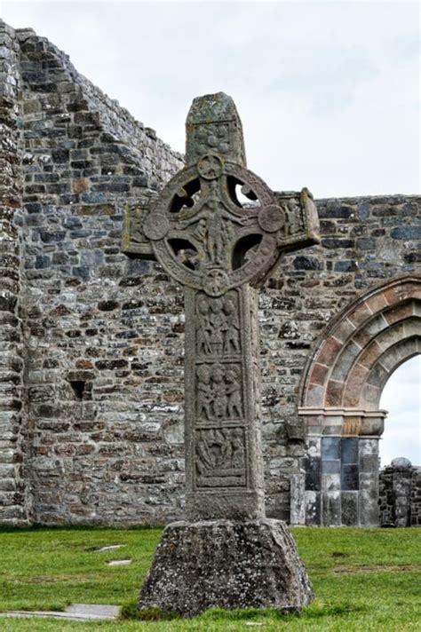 Clonmacnoise - Ireland Highlights