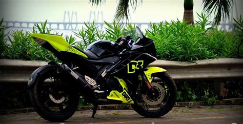 Yamaha R15 V2 Modified 'D3' - Fluorescent green , Projector lights ...