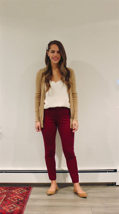 Ankle Pants Outfit, Burgundy Pants Outfit, Wine Colored Pants Outfit ...