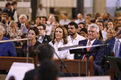 Iris foi um homem que fez escola política diz Caiado em missa em