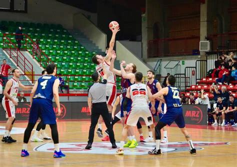 Legnano Basket Batte Arechi Salerno E Raggiunge La Zona Playoff