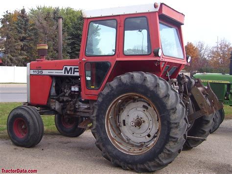 Massey Ferguson 1135 Tractor Photos Information