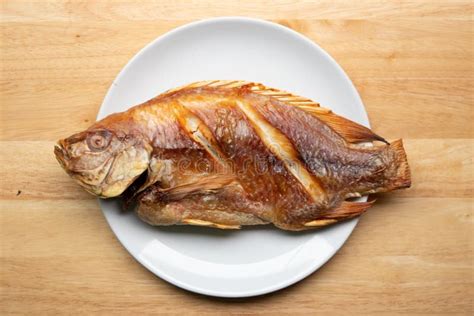 Deep Fried Fish In Plate Stock Photo Image Of Sardalya