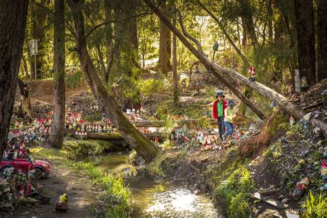 Gnomesville: The Little Gnome Town in the West Australian Bush - wheresshelly