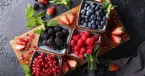 25 Different Types of Berries to Benefit Your Health - Insanely Good