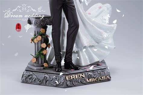 LC Studio Attack on Titans Mikasa & Eren Wedding GK Resin Statue ...