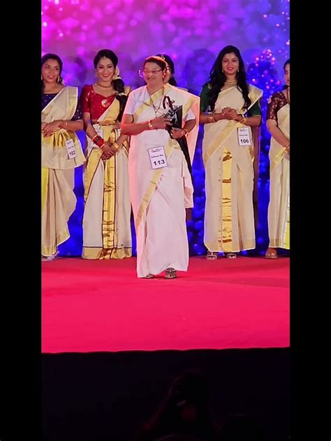 Chattayum Mundum‼️ Ammachi Pwolichuu 🤩😍👌👌onam Ramp Walk In Traditional