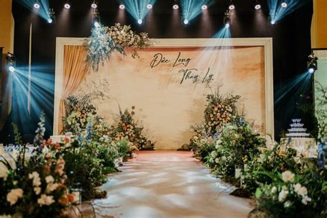 Wedding Stage Backdrop Decor with Flowers and Greenery