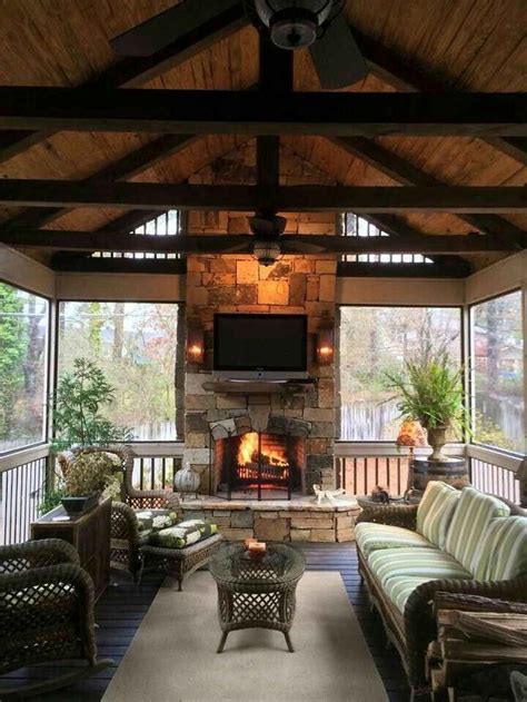 20 Cozy Farmhouse Screened In Porch Design Ideas In 2020 Porch Design