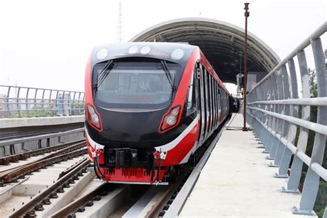 Enam Bulan Beroperasi Lrt Jabodebek Sudah Layani Juta Pengguna