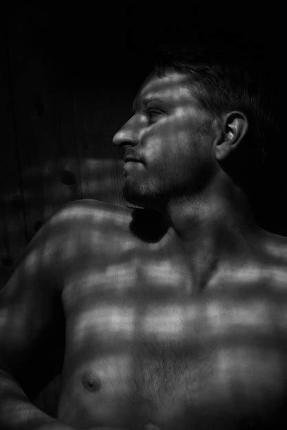 Naked Man Imagens Download Grátis no Freepik