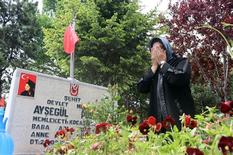 Kayseri Nin Ilk Kad N Ehidinin Annesi Y Rekleri Da Lad