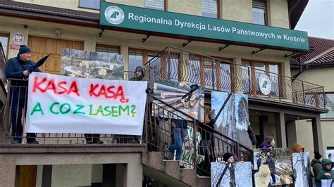 Inicjatywa Dzikie Karpaty on Twitter Przez Krosno przeszedł dziś