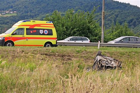 V Prometni Nesre I Umrla Dva Mlada Nogometa A Nk Maribor Primorske Novice