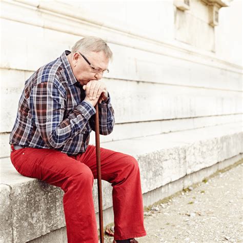 Senior Self-Neglect: Signs and Symptoms | FirstLight Home Care