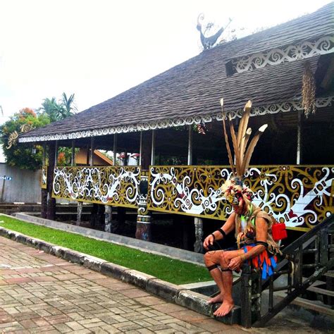 Desa Budaya Pampang Kalimantan Timur Wisata Budaya Yang Membawamu