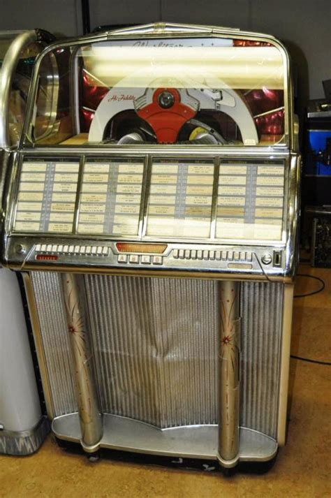 Wurlitzer 1800 Jukebox Revival