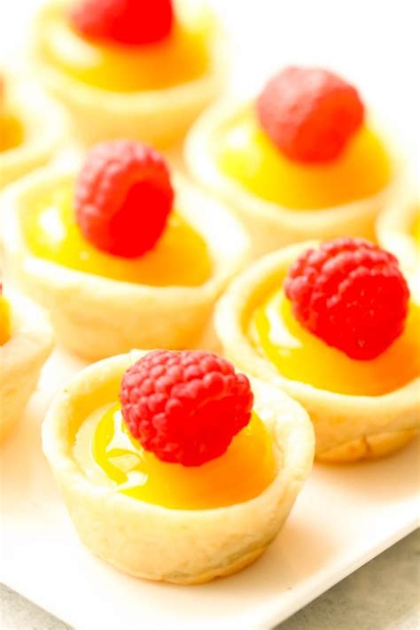 Easy Mini Lemon Cheesecake Tarts Recipe Maria S Kitchen