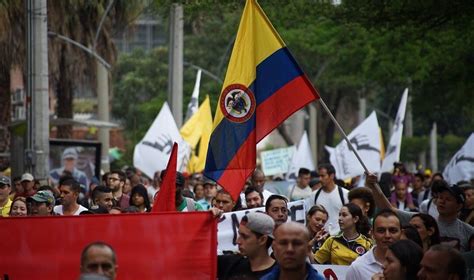 Colombia Duque Llama Al Diálogo Pero Represión Continúa Editorial 24