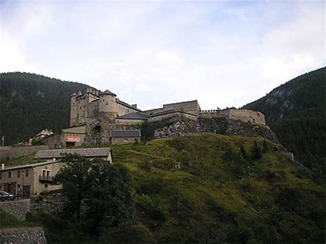 Château Queyras Châteaux Château Queyras Queyras Hautes Alpes