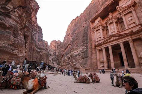 Tourists return in droves to Jordan's desert marvel Petra - TRENDS Mena