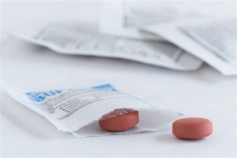 Ibuprofen: Dosage, Side Effects & Other Facts | Live Science