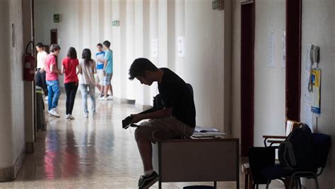 Scuola I Genitori Ricorrono Alla Giustizia Anche Per I Voti Ma Poi