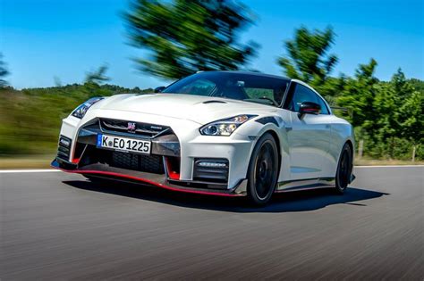 Used 2020 Nissan Gt R Nismo Review Edmunds