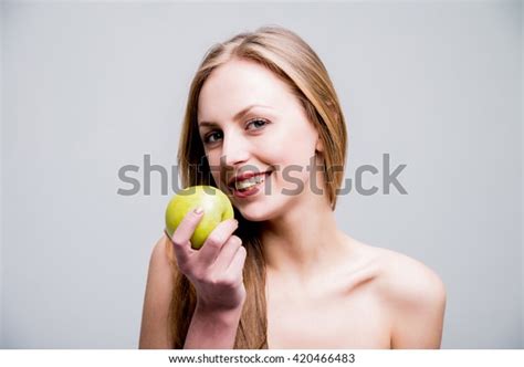 Beautiful Naked Woman Apple Stock Photo 420466483 Shutterstock