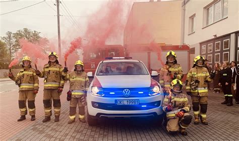 Strażacy z OSP Gorzów Śląski mają nowy samochód To volkswagen amarok