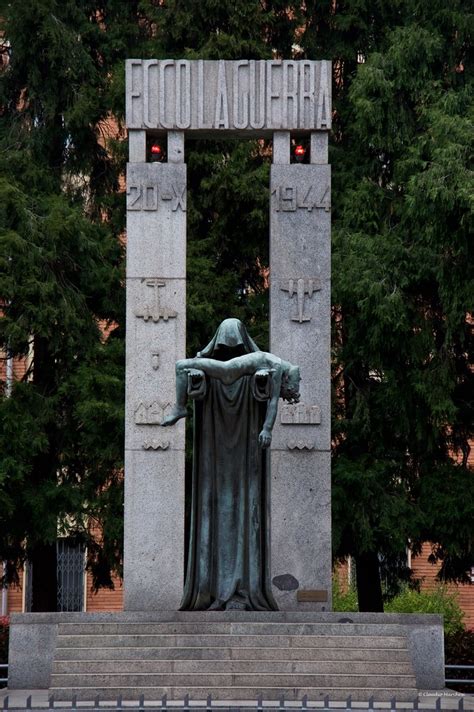 Imgp Monumento Ai Piccoli Martiri Di Gorla Milano Piaz Flickr