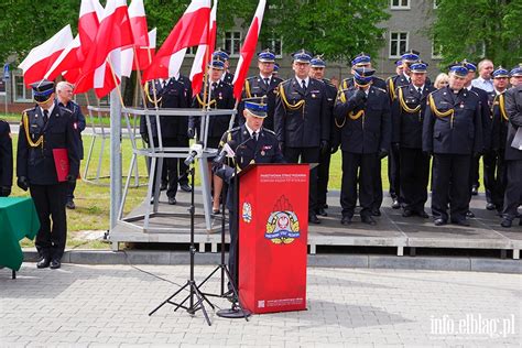 Zdj Cia Przekazanie Sztandaru I Uroczyste Otwarcie Nowej Komendy