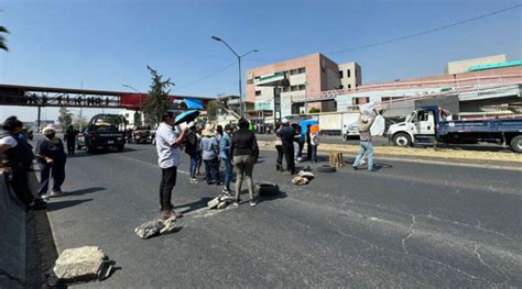 Ecatepec Nuevo Bloqueo En Avenida Central Denuncian Desabasto De Agua