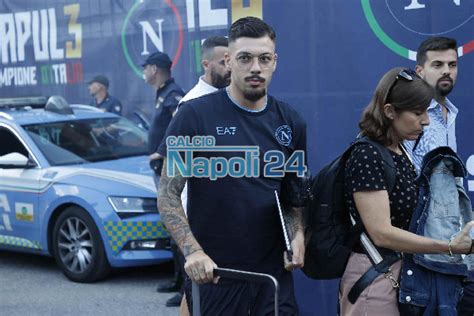 Il Napoli Arriva A Dimaro Dal Saluto Di Garcia Al Sorriso Di Juan