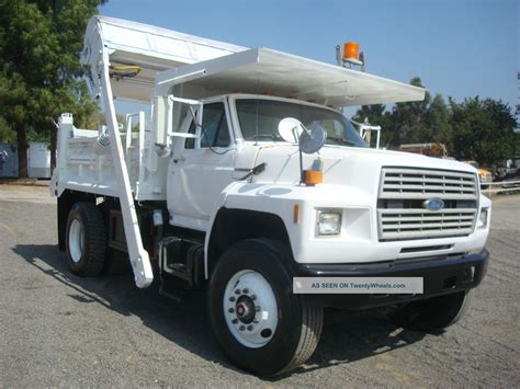 Ford f800 big job truck specs