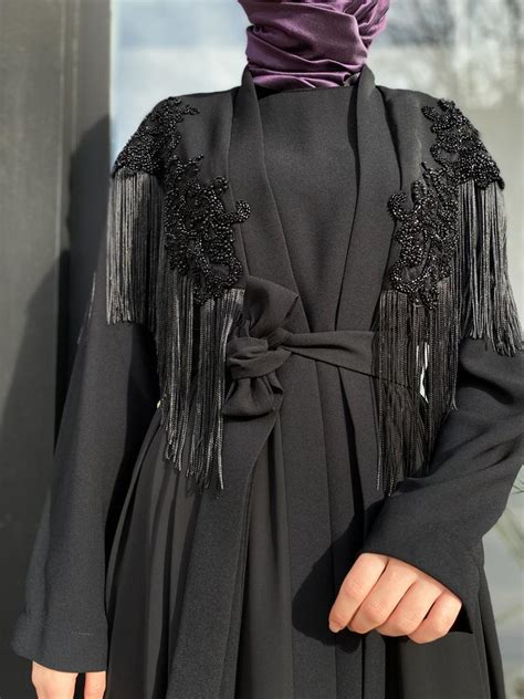 Nurcan Çetin Püskül İşlemeli Abaya Siyah 7601 Babilbutik