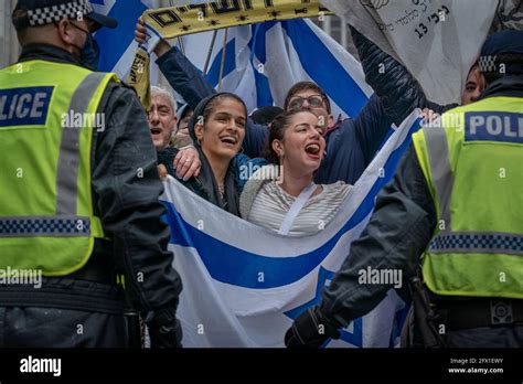 Kundgebung Solidarit T Mit Israel In Der N He Der Botschaft Von