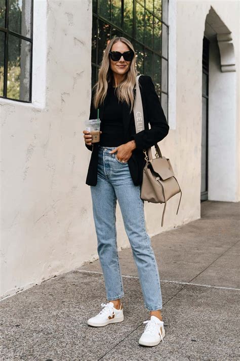 16 Chic Blazer Outfits That Prove You Need One In Your Closet