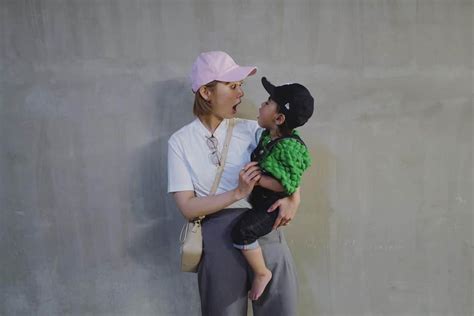 おのののかさんのインスタグラム写真 おのののかinstagram「🧢 Newerajapan マイファースト👶🏻💙 お帽子、嫌がり