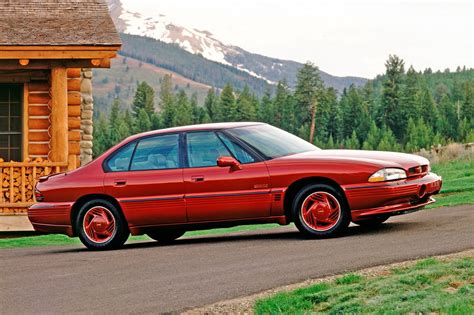 Pontiac Bonneville 1991 1992 1993 1994 1995 седан 9 поколение